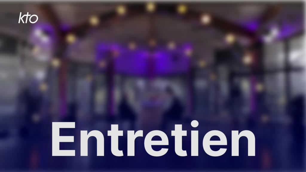 Entretien avec Mgr Fisichella