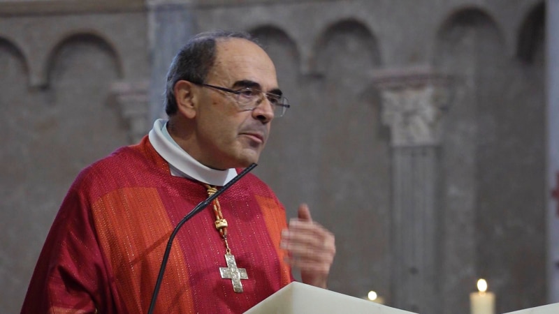 Le cardinal Barbarin dit au revoir à Lyon