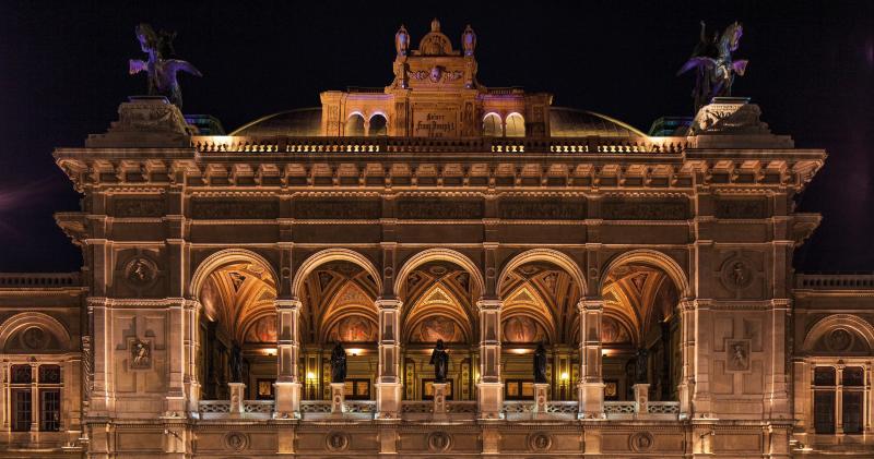 A Vienne, l'Eglise catholique appelle à résister à la violence