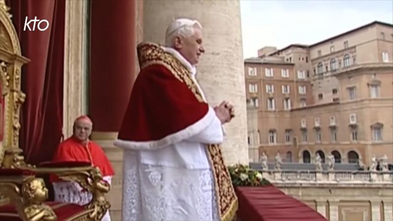 Décès de Benoît XVI, les hommages et marques de soutiens se multiplient