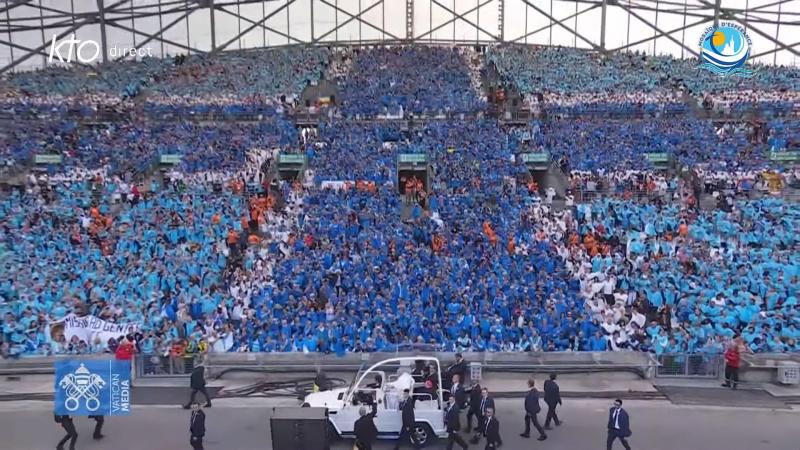 Les vidéos de la visite du pape François à Marseille et la conférence de presse