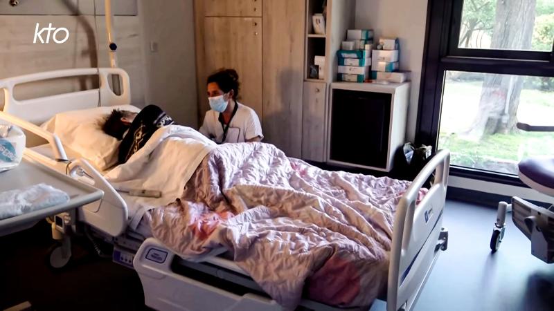 Fin de vie : annonces du président de la République et réactions