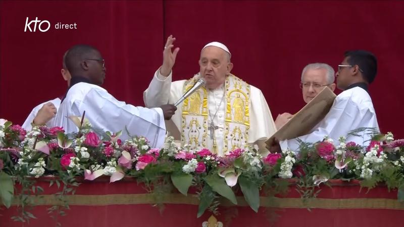 « Bonnes Pâques à chacun ! » : la bénédiction Urbi et Orbi du Pape