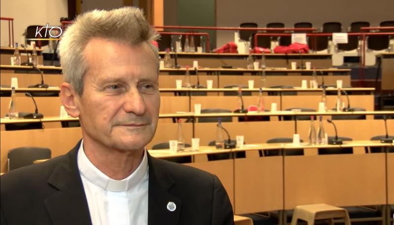 La CEF annonce le départ du Père Thierry Magnin